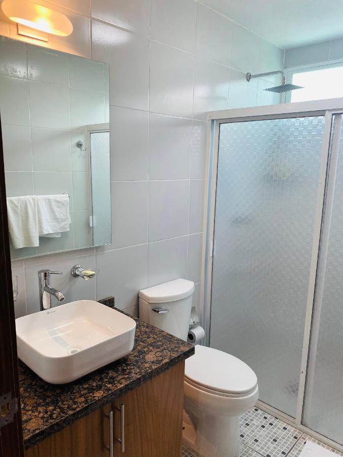 Hostal Guadalajara Cosmopolitan Providencia Luaran gambar