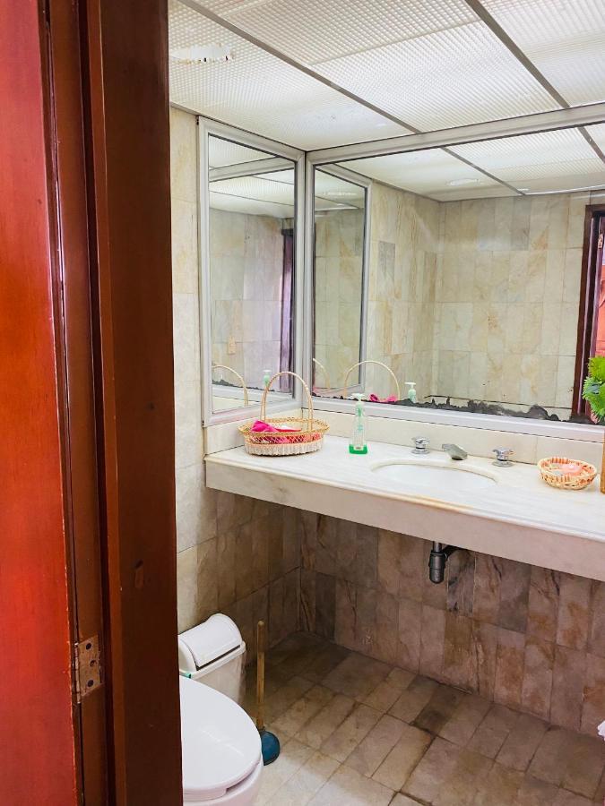 Hostal Guadalajara Cosmopolitan Providencia Luaran gambar