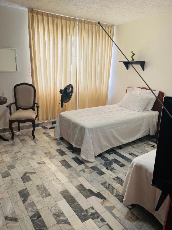 Hostal Guadalajara Cosmopolitan Providencia Luaran gambar